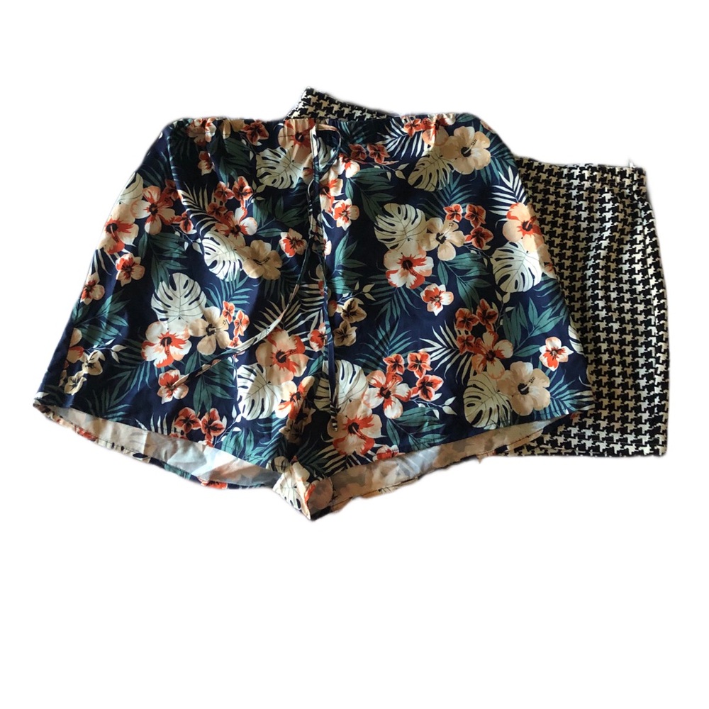 Maternity shorts